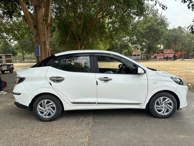 https://images10.gaadi.com/usedcar_image/4568872/original/processed_e567911452fb4bcd283258e37258e0c2.jpg?imwidth=6401