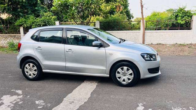 https://images10.gaadi.com/usedcar_image/4568875/original/43eb4d885edbb00bdab489071aa6dc32.jpg?imwidth=6400