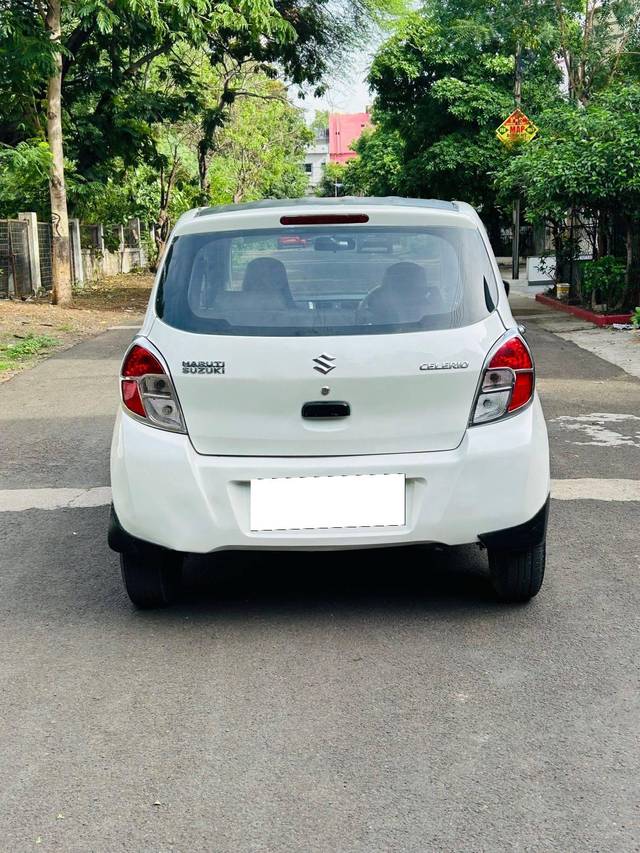 https://images10.gaadi.com/usedcar_image/4568878/original/processed_505e958d69cd65e0f9cf600c1433cb96.jpg?imwidth=6402