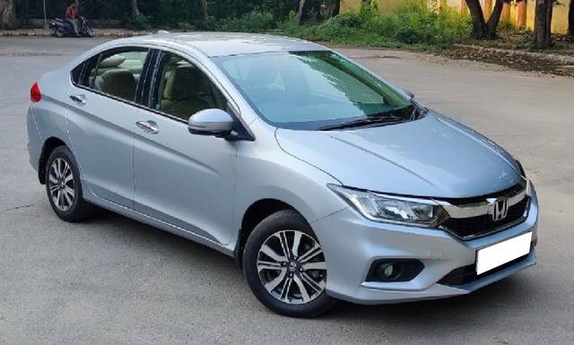 https://images10.gaadi.com/usedcar_image/4568883/original/4c6137d5d4ba6c5b32912fbdeeb89c1d.jpeg?imwidth=6400