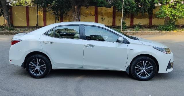 https://images10.gaadi.com/usedcar_image/4568884/original/0d429e6036a01dce9c7d5300f98ff6ac.png?imwidth=6401