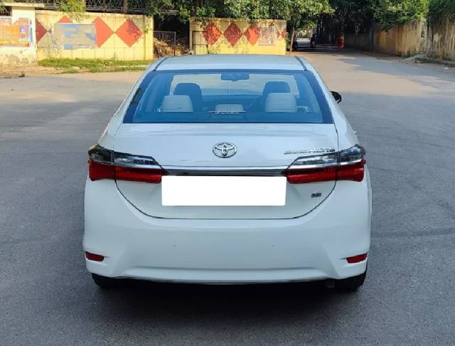https://images10.gaadi.com/usedcar_image/4568884/original/e8596e886e9dfcca2f664e5fbef8b749.jpeg?imwidth=6402