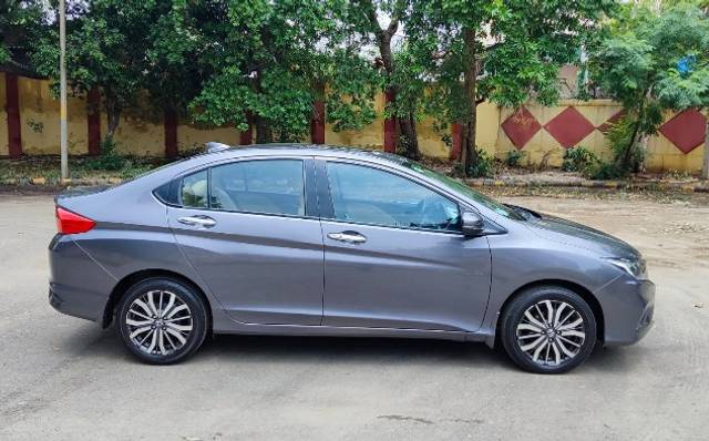 https://images10.gaadi.com/usedcar_image/4568886/original/878eff029b018a3c2458e481f1251b3d.png?imwidth=6401