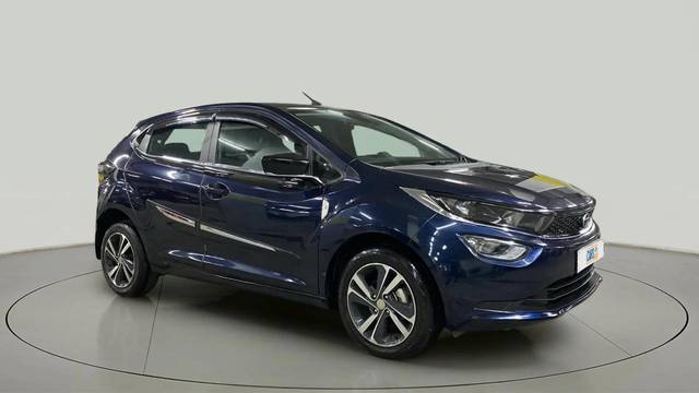 https://images10.gaadi.com/usedcar_image/4568893/original/48563bc691f66dd1eaaddf0262a4e7c3.jpg?imwidth=6400