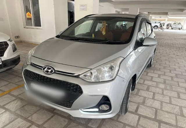 https://images10.gaadi.com/usedcar_image/4568895/original/710e2731-c1b0-405d-9a40-15147562a0fc.?imwidth=6401