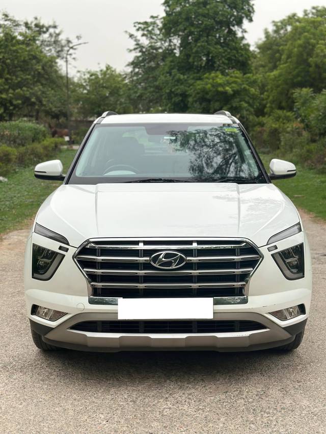 https://images10.gaadi.com/usedcar_image/4568899/original/processed_b454d885-e18f-48ed-9b58-21aff4c06328.jpg?imwidth=6402