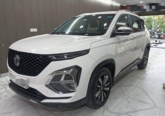 https://images10.gaadi.com/usedcar_image/4568907/original/processed_d1d51106611ae83b710f461077dacc8a.jpg?imwidth=6400