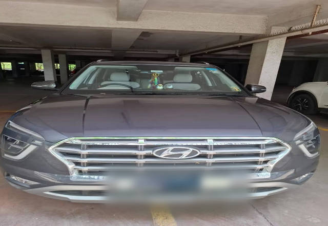 https://images10.gaadi.com/usedcar_image/4568955/original/f95cdb9a-4d40-4337-8e70-be0ef88ac04c.?imwidth=6401