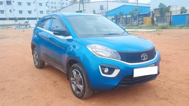 https://images10.gaadi.com/usedcar_image/4568963/original/processed_9eb7b579-3854-4a2a-a0a4-f8ddc4a6a37f.jpg?imwidth=6400