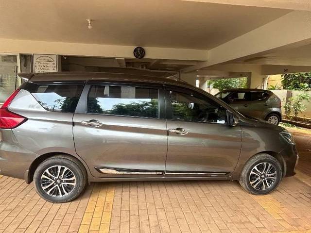 https://images10.gaadi.com/usedcar_image/4568968/original/processed_processed_84e8820d-1a94-4d7c-ae0d-7ad9723f4947.jpeg?imwidth=6402