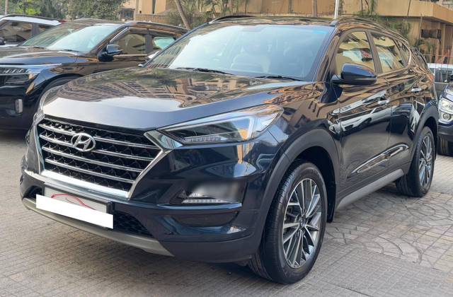https://images10.gaadi.com/usedcar_image/4569029/original/processed_5c5fdb0285589c9af60cc9a7dcc6eb13.jpg?imwidth=6402