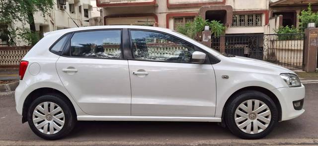 https://images10.gaadi.com/usedcar_image/4569038/original/processed_ada924d3eae5859e161f2f65be533f76.jpg?imwidth=6401