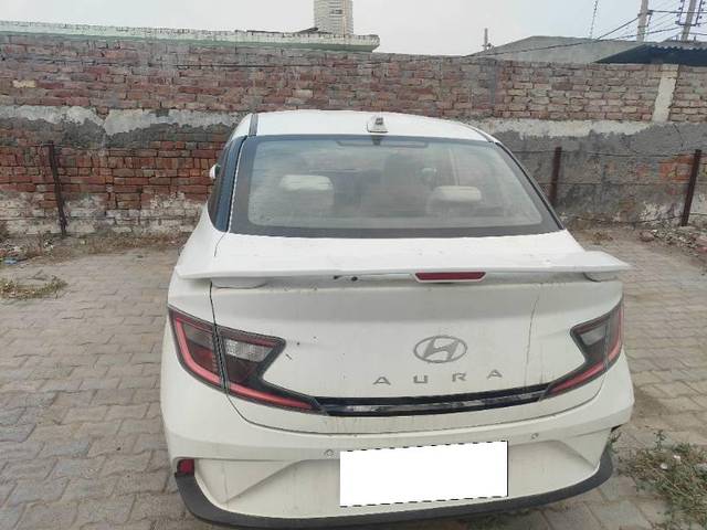 https://images10.gaadi.com/usedcar_image/4569059/original/processed_93819cb0-1dcf-4b09-8b45-7f0fb012e914.jpg?imwidth=6400