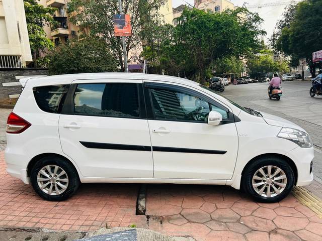 https://images10.gaadi.com/usedcar_image/4569103/original/processed_69aa38d00487fd35661d728ae3909407.jpg?imwidth=6401