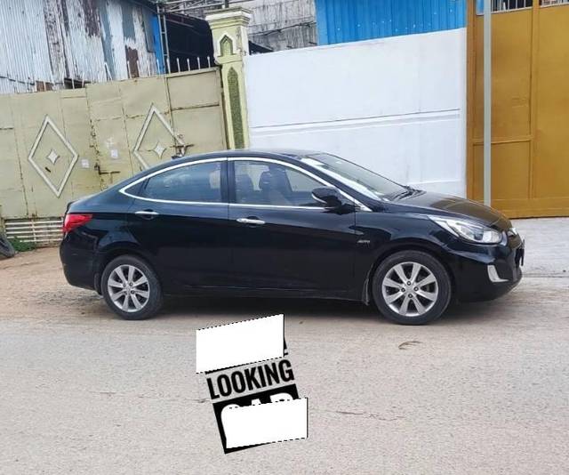 https://images10.gaadi.com/usedcar_image/4569117/original/processed_5d297acc-9889-445b-9e12-96c0fda96fd5.jpg?imwidth=6401