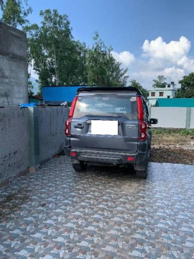 https://images10.gaadi.com/usedcar_image/4569121/original/processed_527cc444-4f66-42a5-926c-b8812d53dec9.jpeg?imwidth=6400