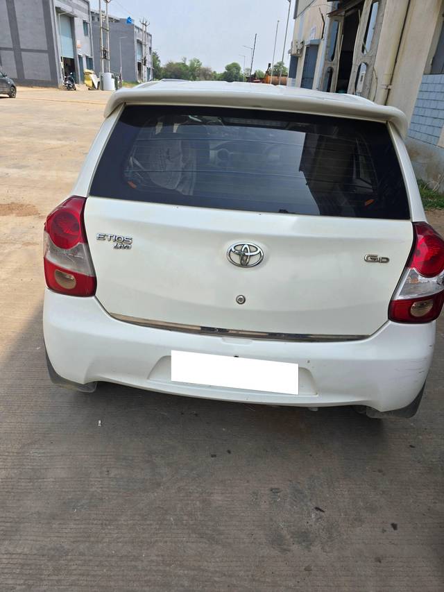 https://images10.gaadi.com/usedcar_image/4569127/original/processed_70e3ac3b-0293-460b-bb4d-01fcdb4d01db.jpg?imwidth=6401