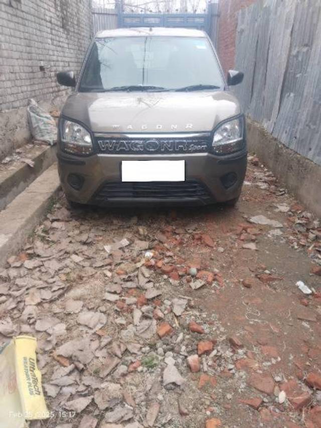 https://images10.gaadi.com/usedcar_image/4569167/original/processed_73441142-5032-4655-b44d-49ae356a3389.jpg?imwidth=6400