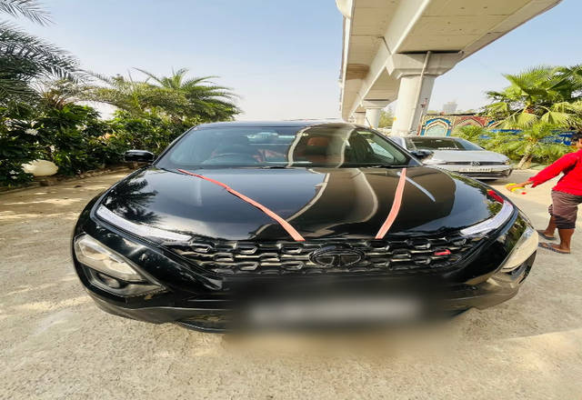 https://images10.gaadi.com/usedcar_image/4569193/original/fb08d2c3-8981-4816-acb8-0aaa3963e5d1.?imwidth=6401