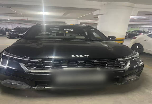 https://images10.gaadi.com/usedcar_image/4569211/original/a1751f8d-ff1c-403e-8531-351557ba155a.?imwidth=6400