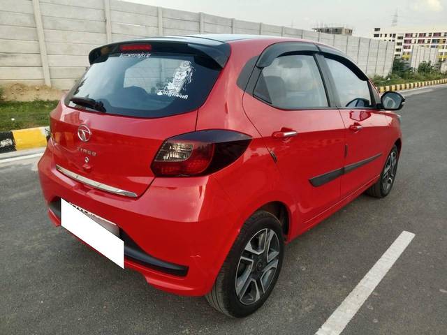 https://images10.gaadi.com/usedcar_image/4569222/original/processed_a70e896d5df8b412a2052337480d7636.jpg?imwidth=6402