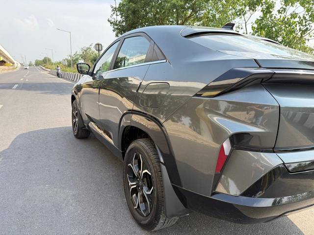 https://images10.gaadi.com/usedcar_image/4569237/original/5e7de4dfbcd91f789bae4a5c45c94c2a.jpg?imwidth=6400