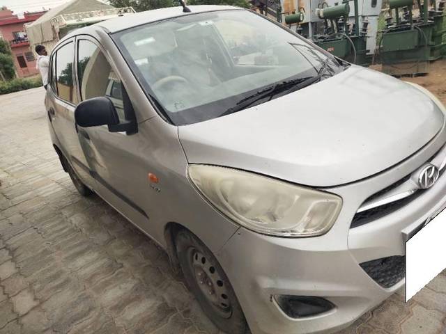 https://images10.gaadi.com/usedcar_image/4569262/original/processed_be3c7611-abd7-45f1-97a2-f9d0374fb455.jpg?imwidth=6400