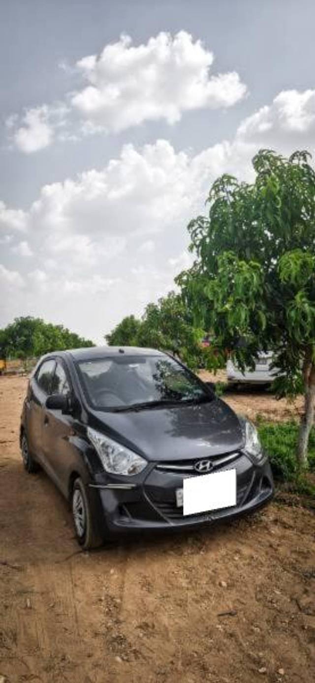 https://images10.gaadi.com/usedcar_image/4569297/original/processed_6dd79c60-adf0-48f4-b253-ad6280dfa6e2.jpg?imwidth=6400
