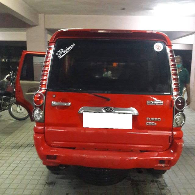 https://images10.gaadi.com/usedcar_image/4569299/original/processed_e71df7108d774be5a5fe251dca288aba.jpg?imwidth=6402