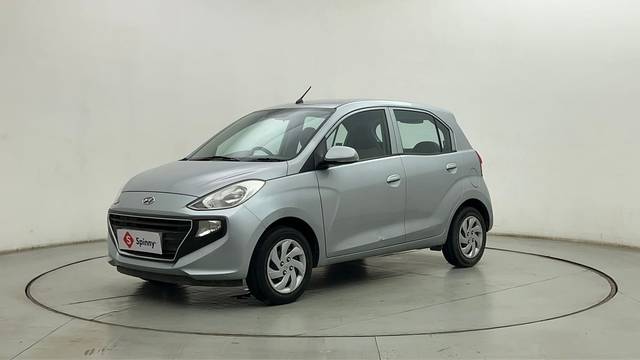 https://images10.gaadi.com/usedcar_image/4569368/original/6c857b9b4fa8d065d0f54cc5c917a2cb.JPG?imwidth=6400