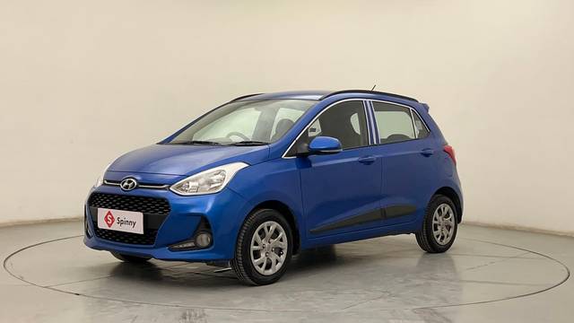 https://images10.gaadi.com/usedcar_image/4569376/original/4d08d799d2d30e61cce230436b3492c3.JPG?imwidth=6400