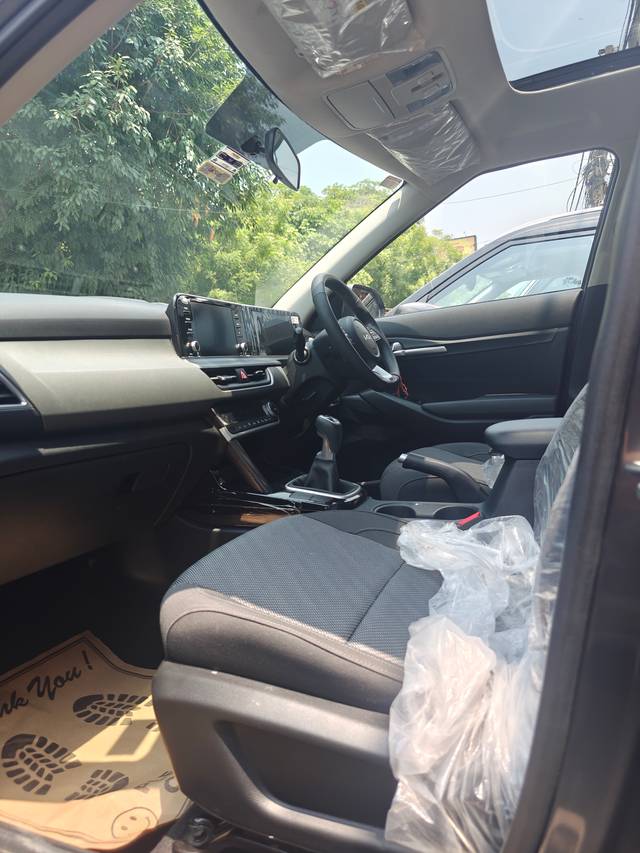 https://images10.gaadi.com/usedcar_image/4569410/original/0110908a7bde6cd20c2ba60b8b9df7f8.jpg?imwidth=6402