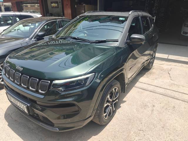 https://images10.gaadi.com/usedcar_image/4569411/original/processed_f8a611cd8bb3aa7726aafaa4e2feda9d.jpg?imwidth=6402