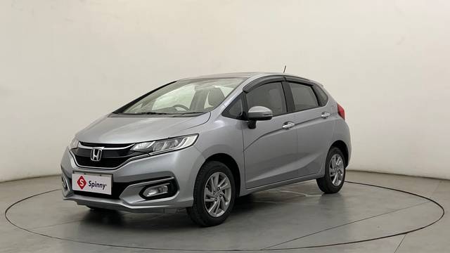 https://images10.gaadi.com/usedcar_image/4569449/original/2b8d0413646fb9a9024463d1c4a28153.JPG?imwidth=6400