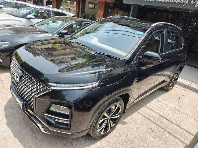https://images10.gaadi.com/usedcar_image/4569450/original/processed_6733f4520763187009a73adbdd423a42.jpg?imwidth=6402