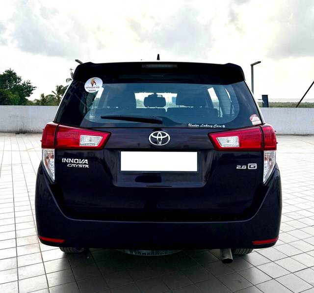 https://images10.gaadi.com/usedcar_image/4569469/original/processed_c766d873-3be3-43a5-a6f7-29dd1a9da606.jpg?imwidth=6401