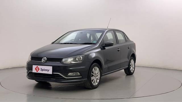 https://images10.gaadi.com/usedcar_image/4569476/original/5414b4f49309608bb379c588702520c3.JPG?imwidth=6400