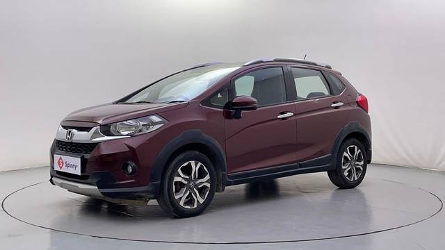 https://images10.gaadi.com/usedcar_image/4569479/original/4a4299a96740982ac55e9d54b9ab8381.JPG?imwidth=6400