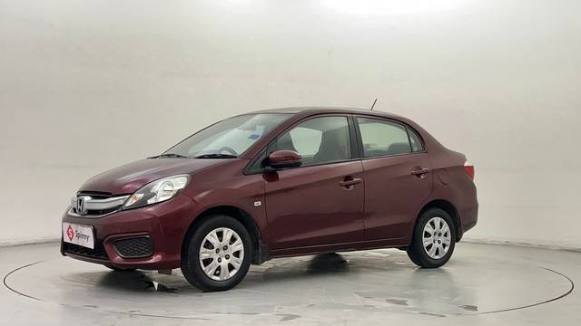 https://images10.gaadi.com/usedcar_image/4569492/original/0d694a849ea2a359fc37b30e0a1bb682.JPG?imwidth=6400