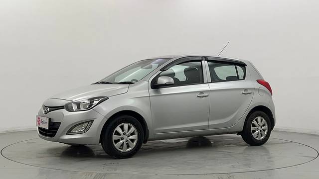https://images10.gaadi.com/usedcar_image/4569497/original/f0aec7a150d42fd6194b91533acb60b5.JPG?imwidth=6400