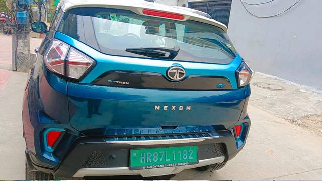 https://images10.gaadi.com/usedcar_image/4569545/original/328a5e49-2755-462e-8cac-187a7877ff27.jpg?imwidth=6401