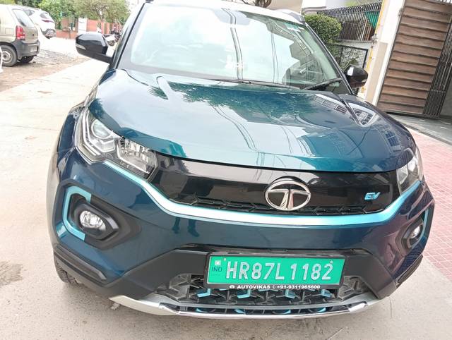 https://images10.gaadi.com/usedcar_image/4569545/original/8211d825-b62b-48a6-9b4a-66634928d799.jpg?imwidth=6400