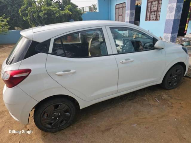 https://images10.gaadi.com/usedcar_image/4569549/original/processed_04d9a933-ab95-4eb4-9eaf-1c9c8cf598fc.jpg?imwidth=6401