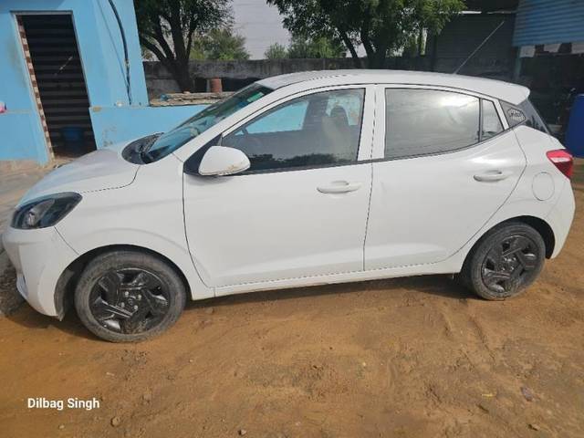 https://images10.gaadi.com/usedcar_image/4569549/original/processed_c1173f18-d4a5-4dfc-822c-496d02831cf8.jpg?imwidth=6400
