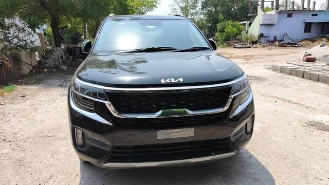 https://images10.gaadi.com/usedcar_image/4569550/original/processed_e7e851aa-a278-49b4-82dc-39472fc76d4b.jpg?imwidth=6400
