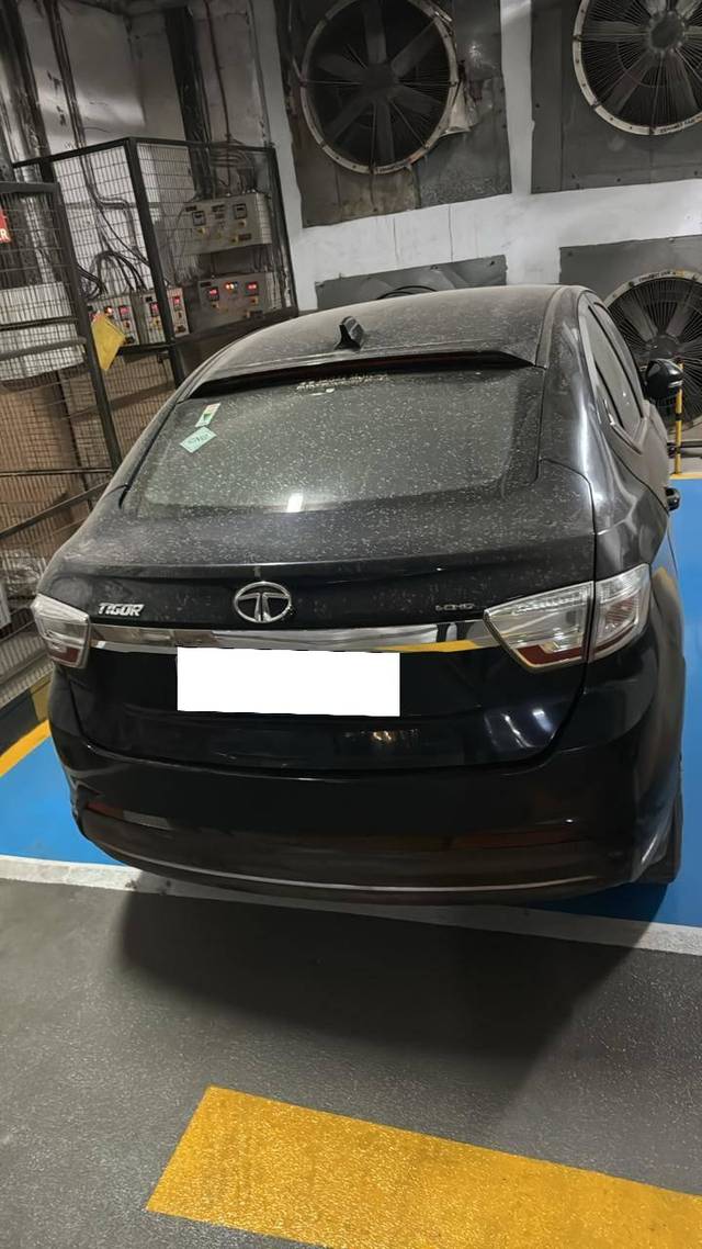 https://images10.gaadi.com/usedcar_image/4569559/original/processed_24ce5188-20f3-4aa6-af3e-773b25cbeb97.jpg?imwidth=6400