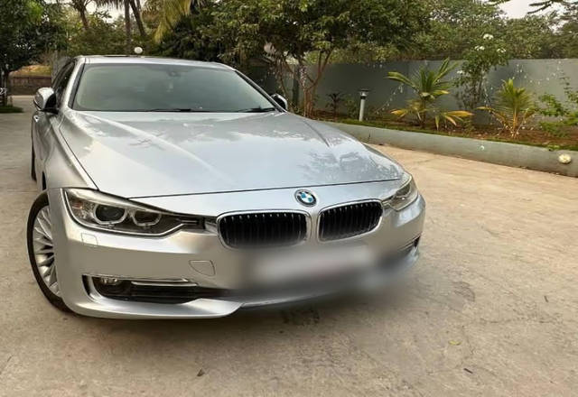 https://images10.gaadi.com/usedcar_image/4569563/original/4baa6c8a-3743-4cb9-8be3-2d667964a6c2.?imwidth=6401