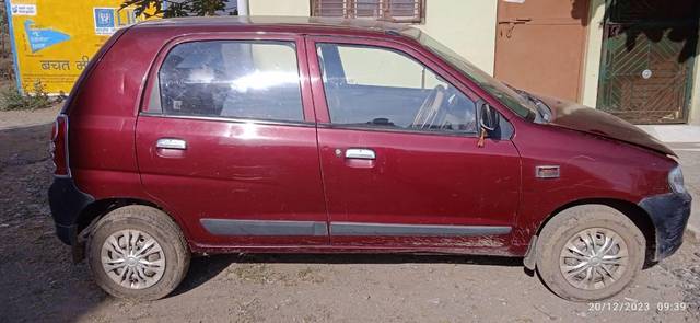 https://images10.gaadi.com/usedcar_image/4569571/original/processed_d10dbb5e-bab8-405f-af98-8b98dec9beb4.jpg?imwidth=6402