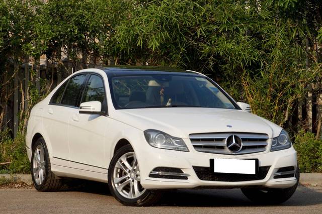 https://images10.gaadi.com/usedcar_image/4569572/original/processed_0843a5916b7cccbdc8c3533734c35fa5.jpg?imwidth=6400