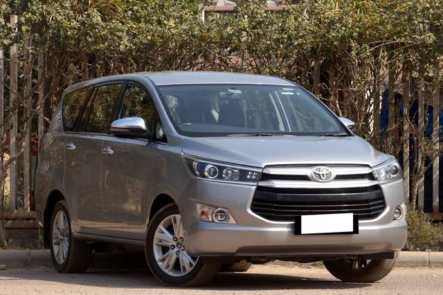 https://images10.gaadi.com/usedcar_image/4569573/original/processed_429b7e6c66fa559195cafe8e480432c7.jpg?imwidth=6400
